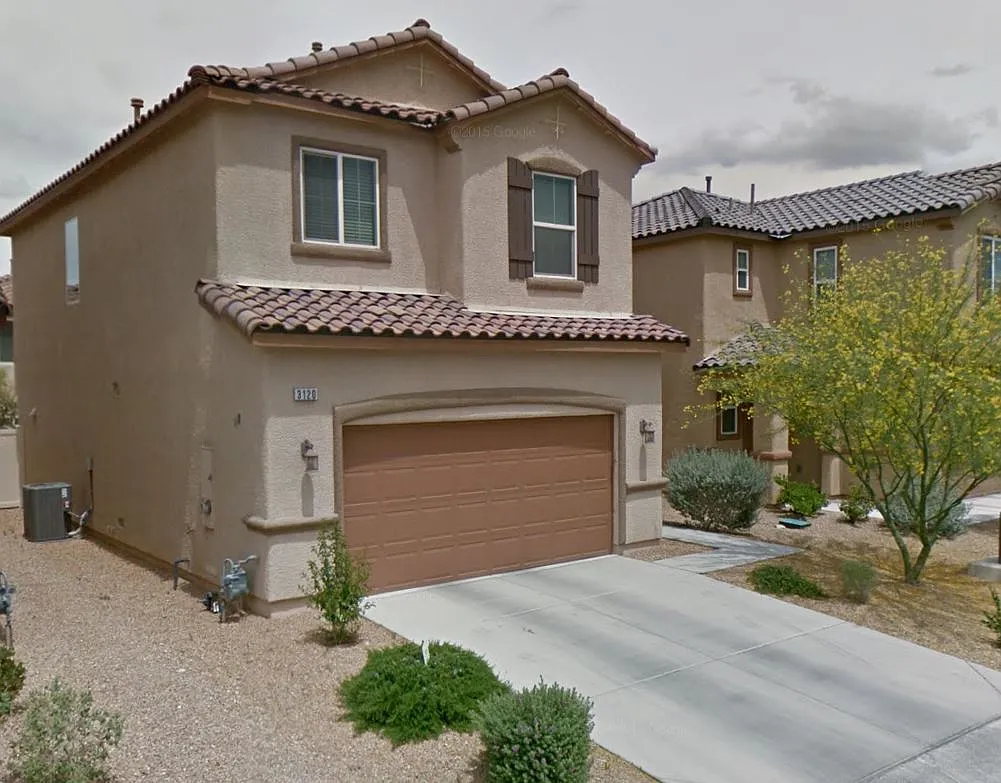 Amazing Two Story Home just outside Southern Highlands! — Photo 1