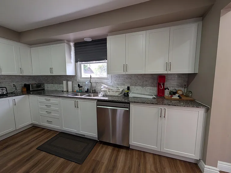 697 Collins Bay Rd #HOUSE — Photo 2