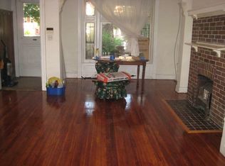 2606 N Calvert St, Baltimore, MD 21218