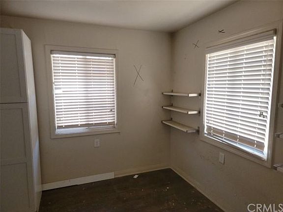 4th image of 2430 Alder St