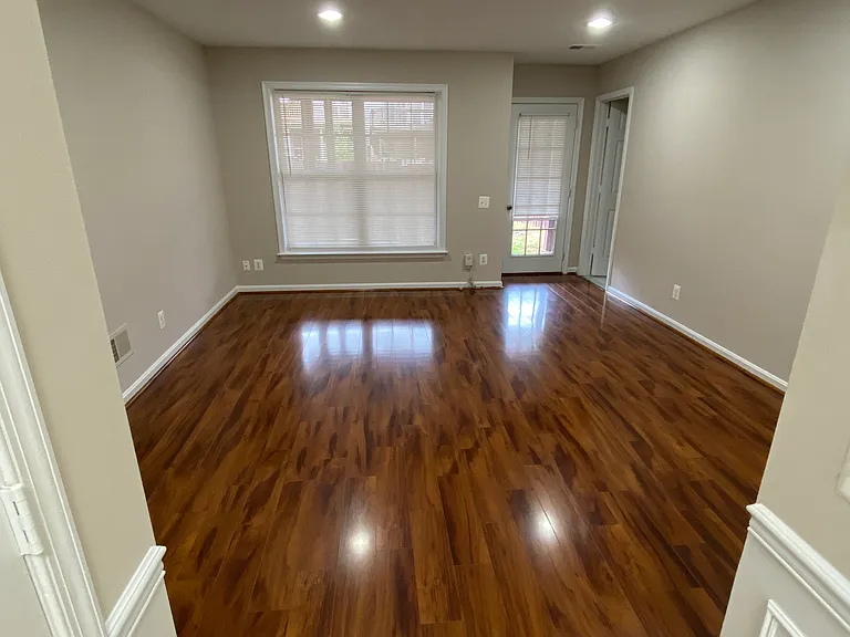 43781 Barborsville Mansion Sq — Photo 4