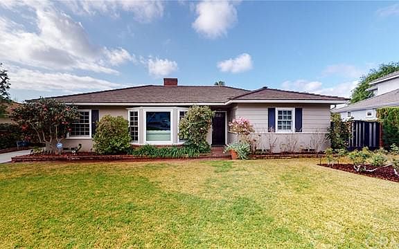 3rd image of 916 Panorama Dr