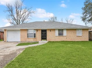 392 Barton Ave, Luling, LA 70070