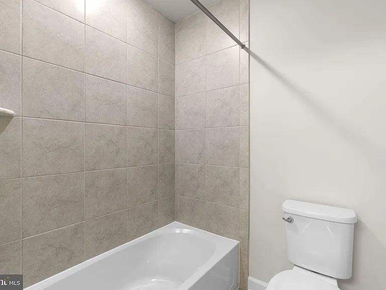 10513 Rossini Ln — Photo 30
