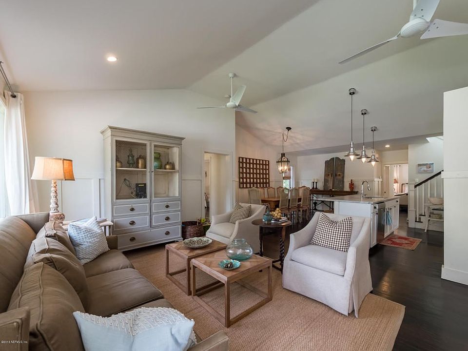 368 7th St-5