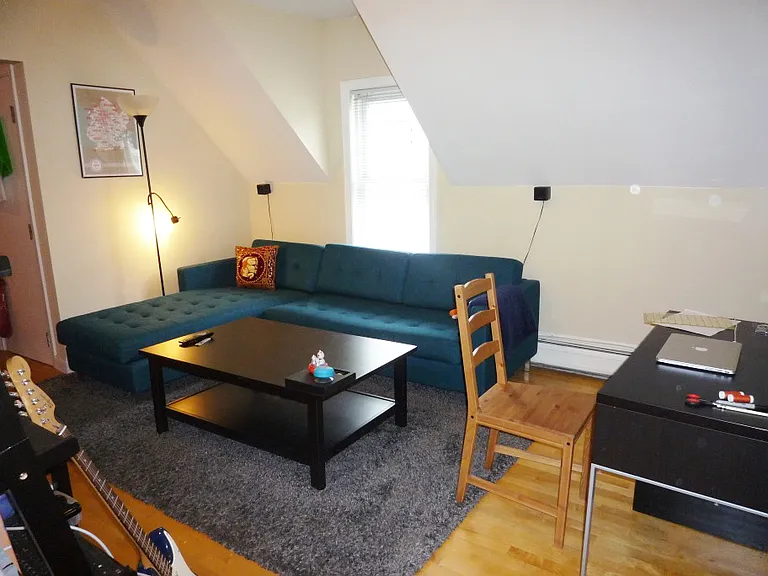 25 Pitman St #2 — Photo 8