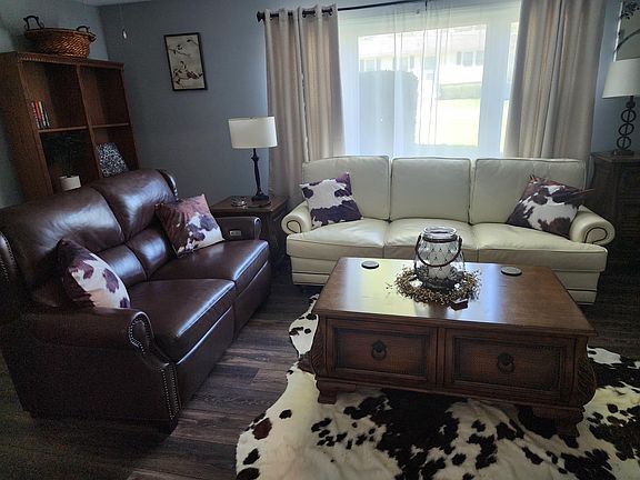 2nd image of 2458 Bermuda Rd NW