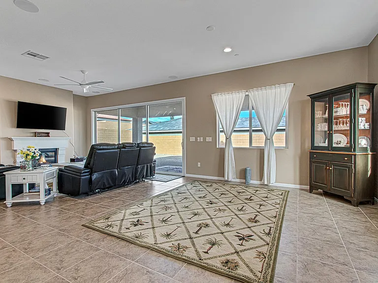 10930 Krista Leigh Ave — Photo 18
