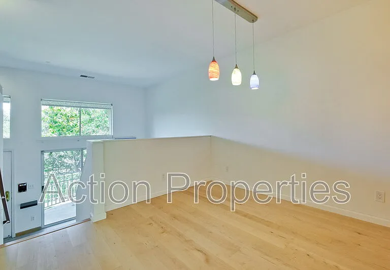 158 Holly Ct — Photo 12