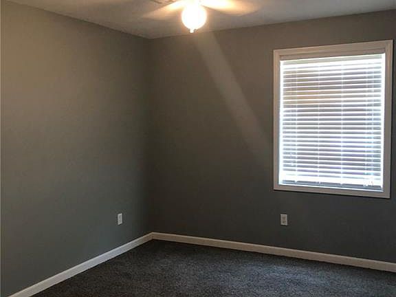 3rd image of 817 Larzelere Ave