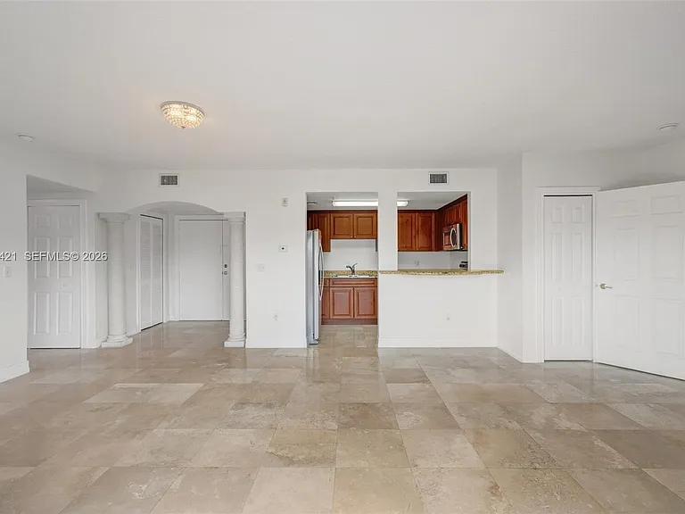 101 Sidonia Ave #404 — Photo 16