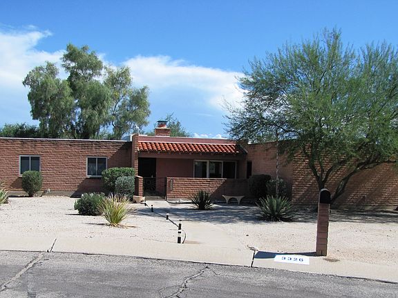 2nd image of 3326 N Camino Los Brazos