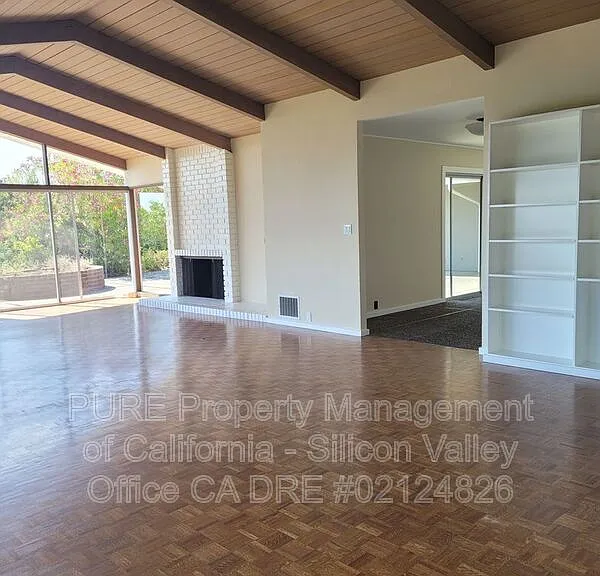 21224 Saratoga Hills Rd — Photo 22