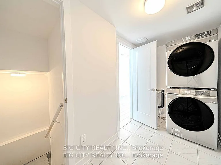 46 Akil Thomas Gdns S — Photo 9