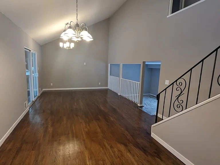 686 W Milton Ave — Photo 4