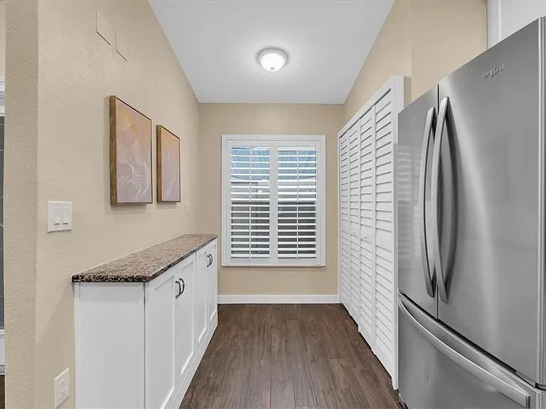 3203 Charter Club Dr #B — Photo 17