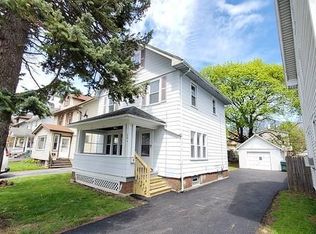 204 Delamaine Dr, Rochester, NY 14621