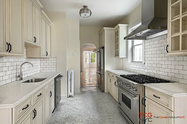 Sold by Keller Williams NYC | media 18