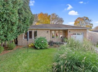 118 Fairwood Dr, Syracuse, NY 13219