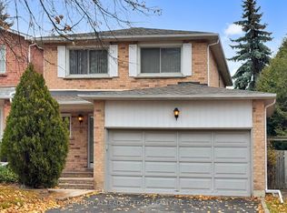 6 Adrian Cres, Markham, ON L3P 6Z7