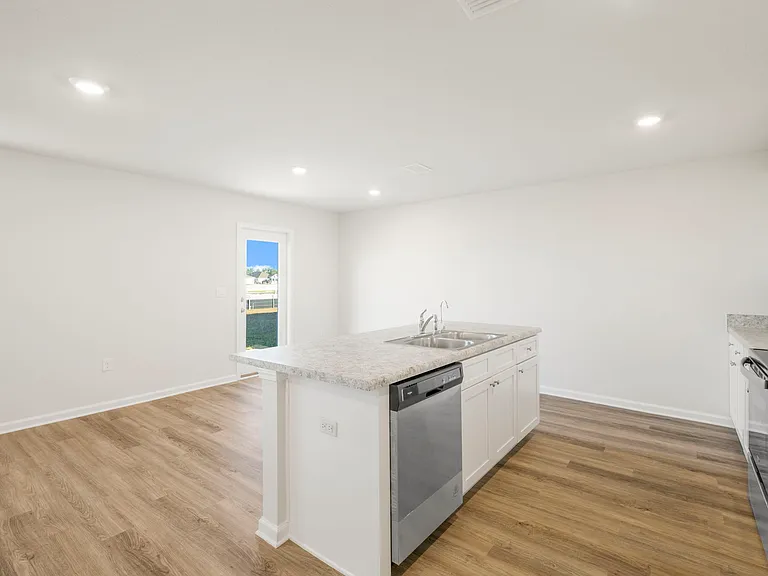 5033 Rivergrass Dr — Photo 4