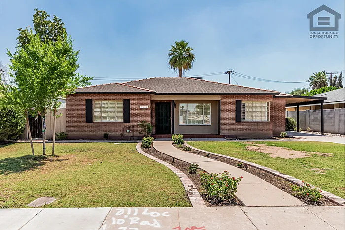 3 bed, 3.0 bath, 2049 sqft, $2,695 — Photo 1