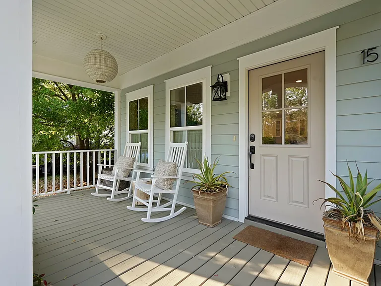 15 Government Rd — Photo 4