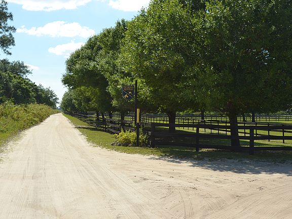 4th image of 6655 84th Avenue