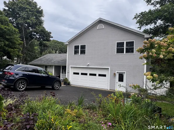 32 Benz Street, Ansonia, CT 06401