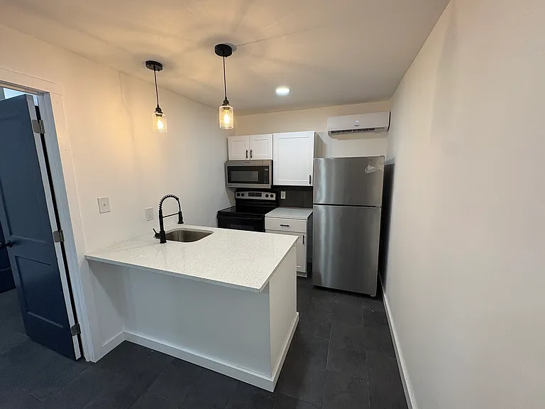 5008 N Cortez Ave #10 — Photo 7
