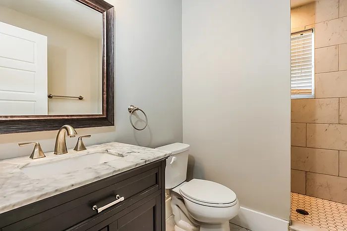 5 E Hampstead Sq #B — Photo 13