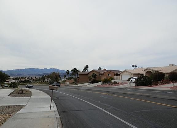 3rd image of 311 Acoma Blvd S