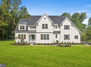 942 Forest Ln, Malvern, PA 19355