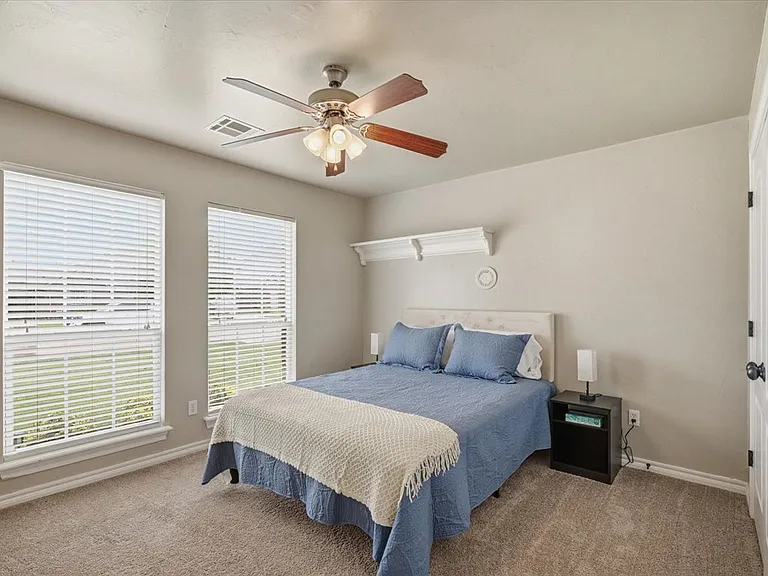 4713 Doe Run Dr — Photo 15