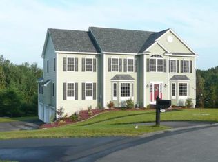 21 Clarke Farm Rd, Windham, NH 03087