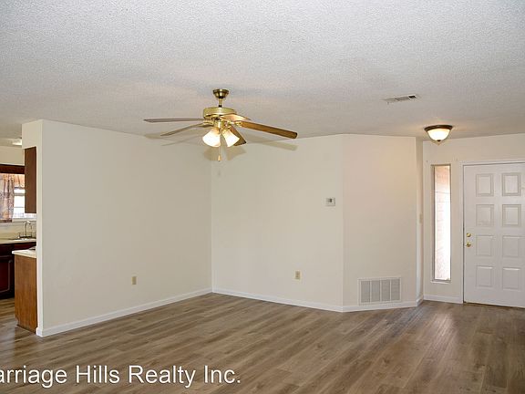5th image of 103 Crystal Lake Ln