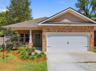 1571 Cedar St, Niceville, FL 32578