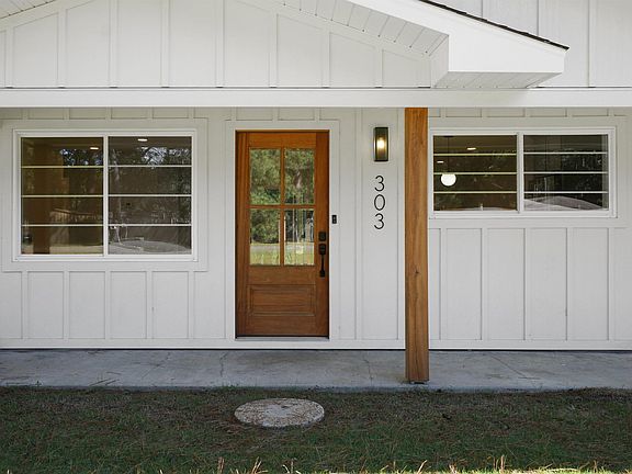 2nd image of 303 Elmwood Dr