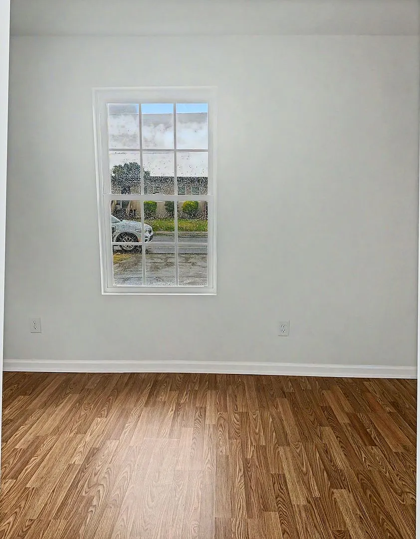 Charming 3BR/2BA Home in Fayetteville Great Location — Photo 4