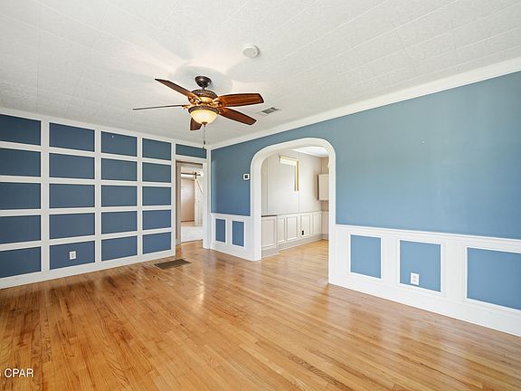 5th image of 323 N Palo Alto Ave