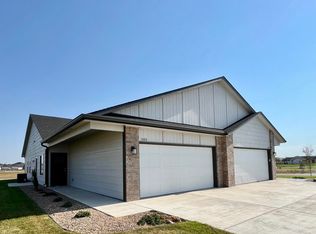 1088 W Trek Ct, Goddard, KS 67052