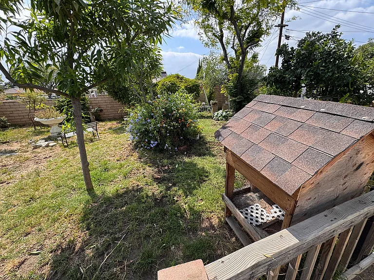 7736 Ditmar Ave — Photo 23