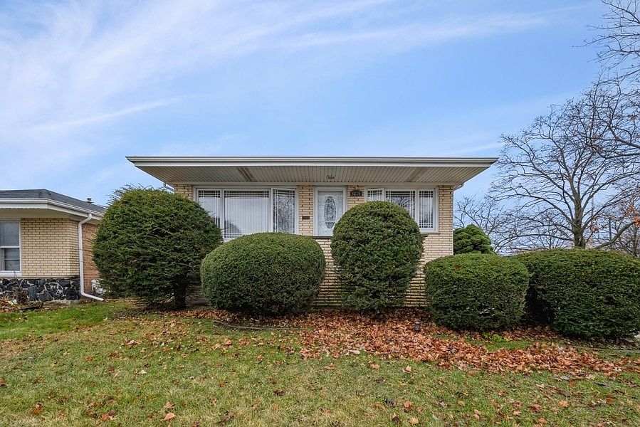 1st image of 1275 Memorial Dr