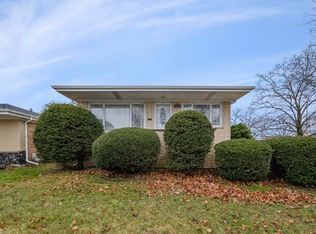 1275 Memorial Dr, Calumet City, IL