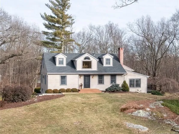 3 Maple Tree Road, Brookfield, CT 06804