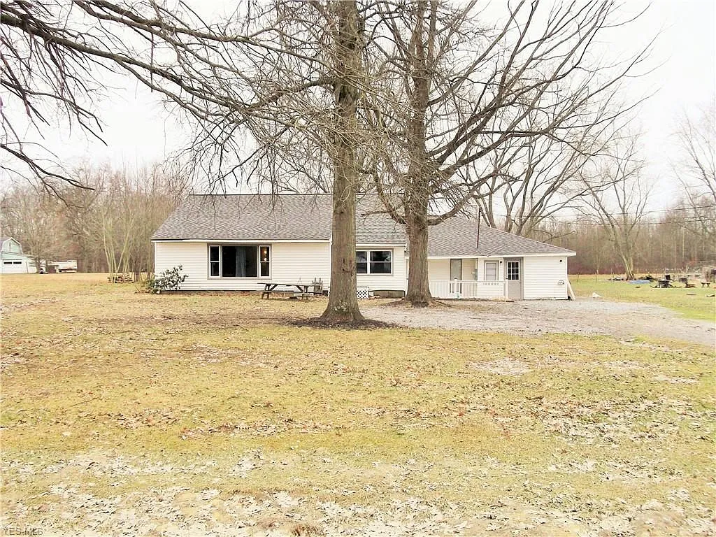 3985 Herner County Line Rd photo 1