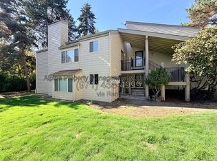 11724 SW Boones Bend Dr, Beaverton, OR 97008