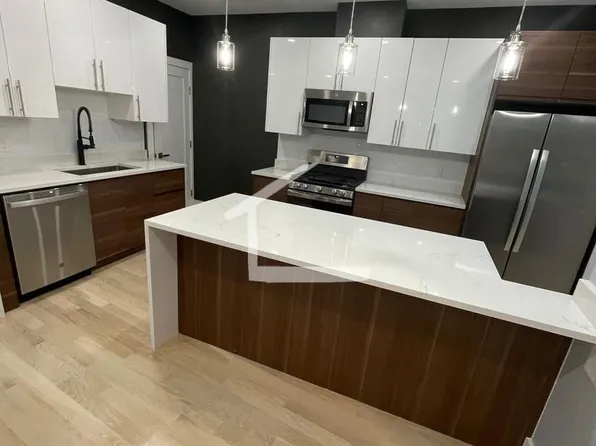 5 University Rd #1B, Brookline, MA 02445