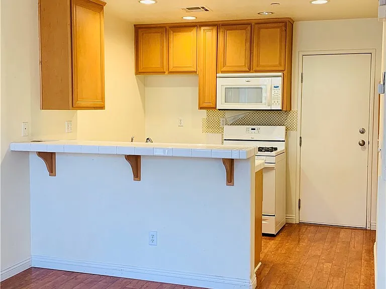 15447 Pomona Rincon Rd #523 — Photo 4