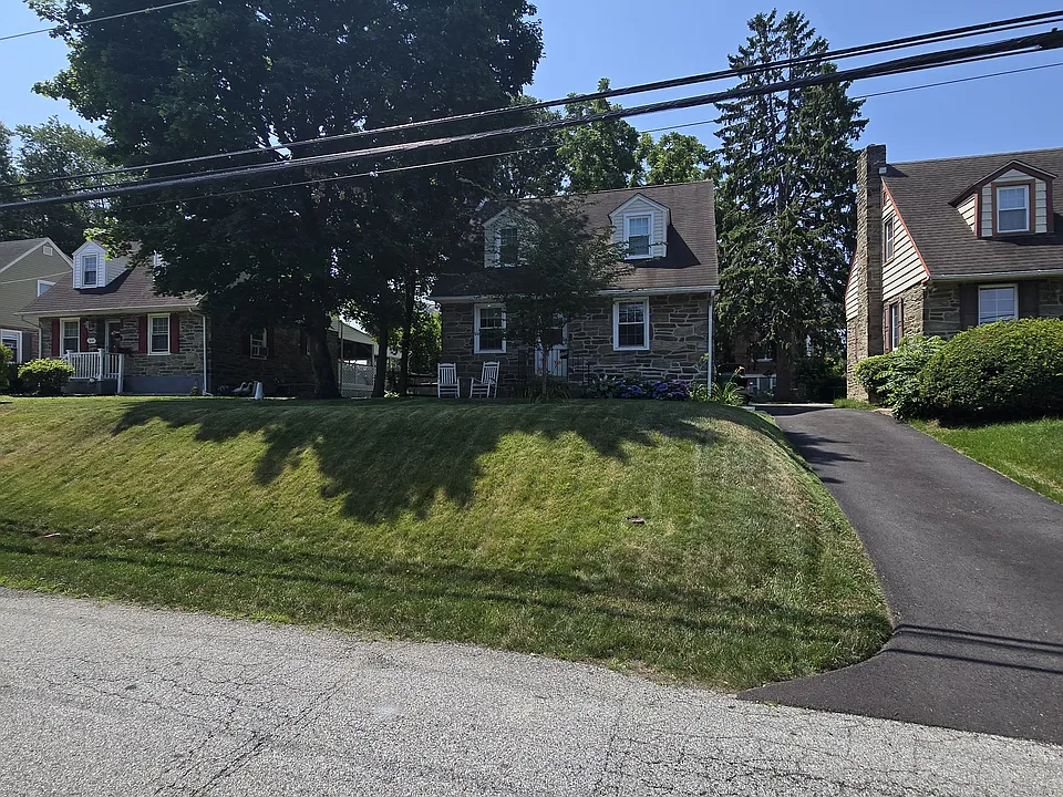 304 E Jefferson St